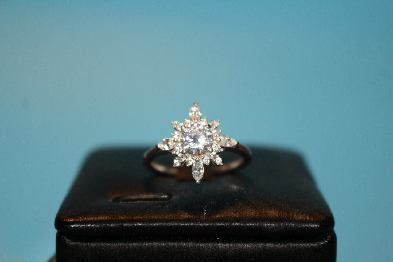 NY Close Out- Cubic Zirconia Snowflake Ring in Sterling Silver