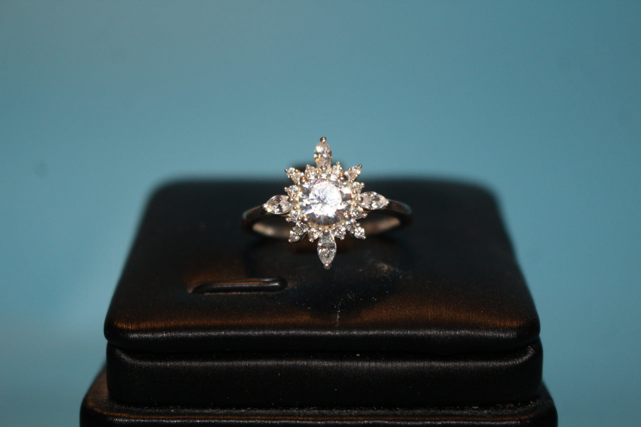 NY Close Out- Cubic Zirconia Snowflake Ring in Sterling Silver