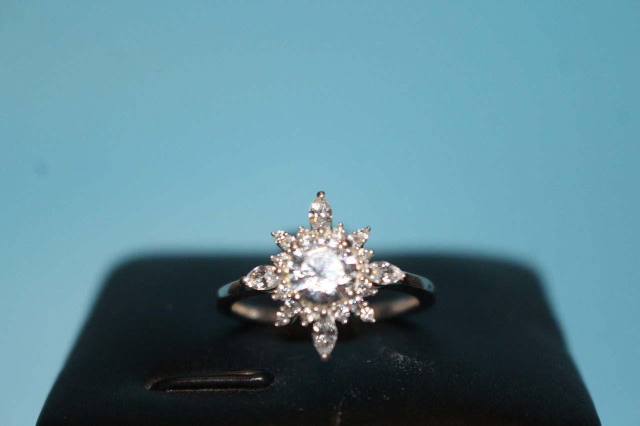 NY Close Out- Cubic Zirconia Snowflake Ring in Sterling Silver