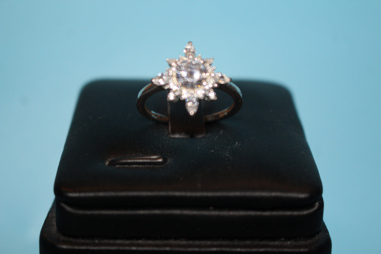 NY Close Out- Cubic Zirconia Snowflake Ring in Sterling Silver