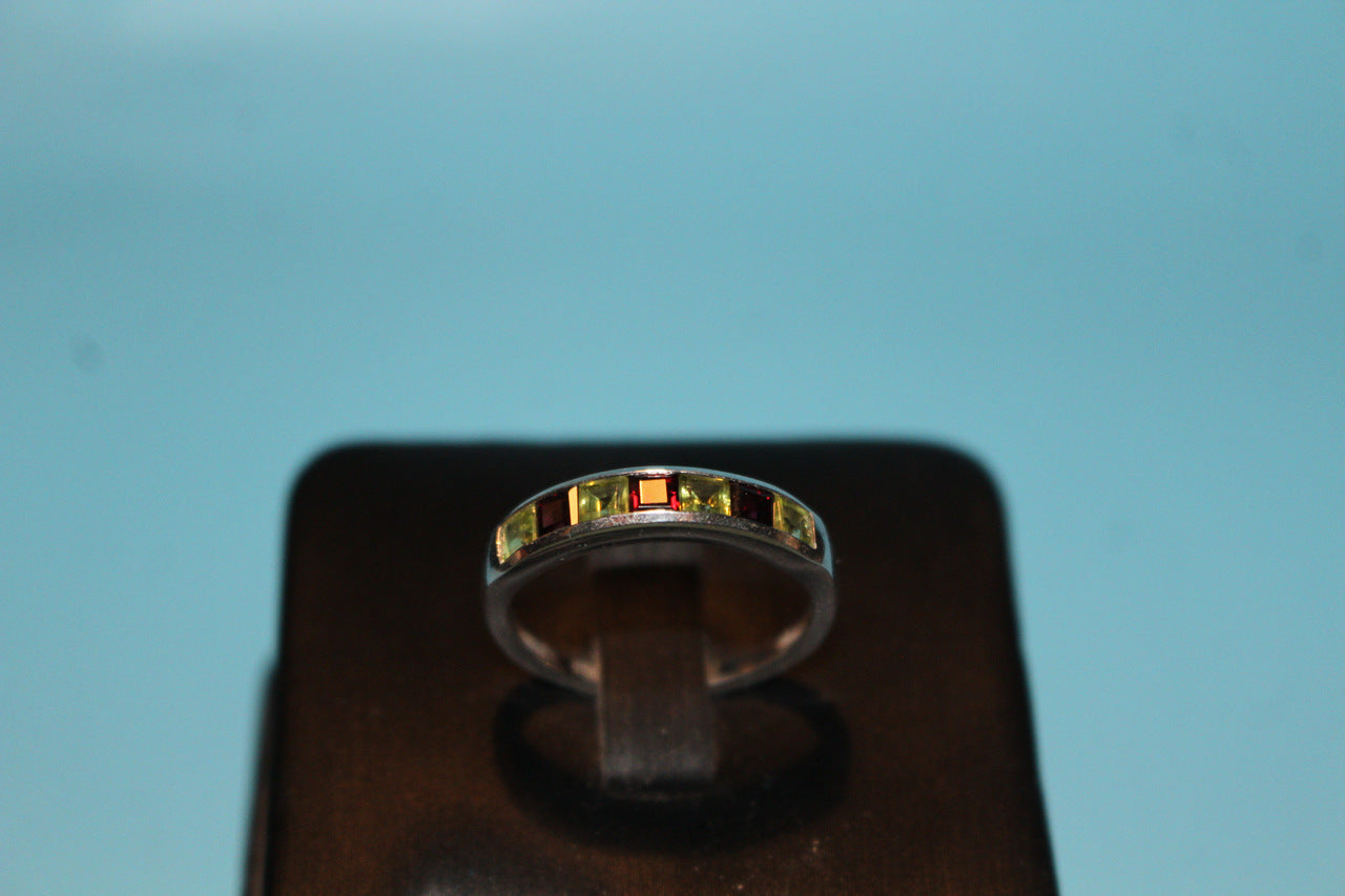 Peridot Rhodolite Garnet Ring in Platinum Overlay Sterling Silver 1.54 ct