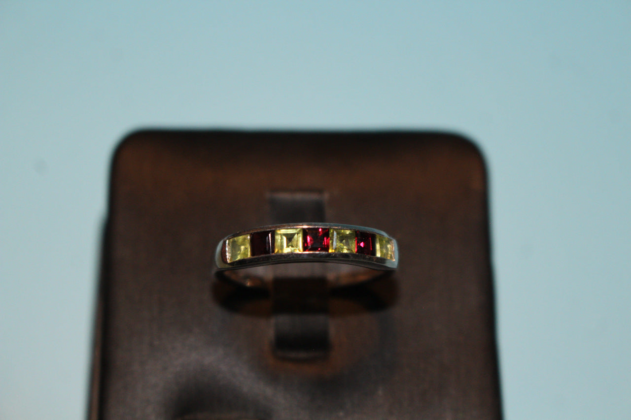 Peridot Rhodolite Garnet Ring in Platinum Overlay Sterling Silver 1.54 ct